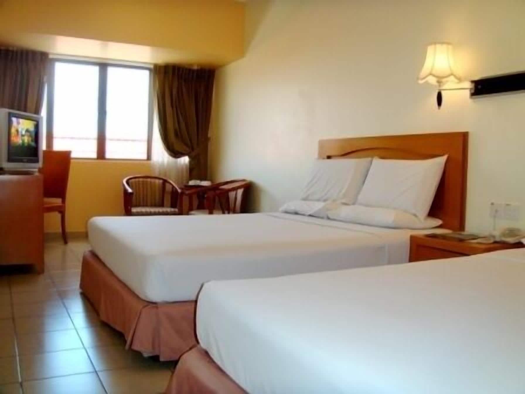 Megah D'Aru Hotel Кота Кинабалу Екстериор снимка