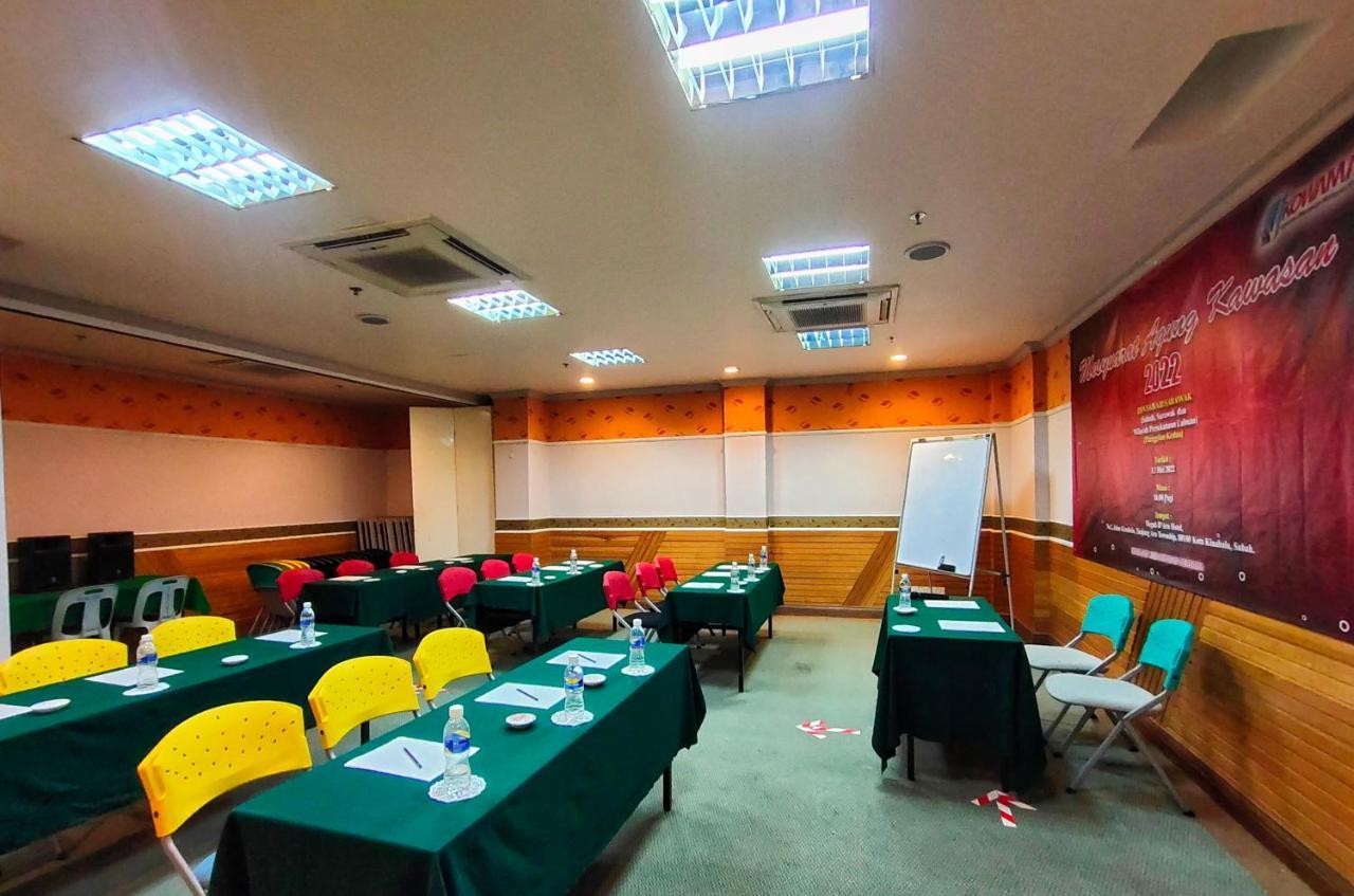 Megah D'Aru Hotel Кота Кинабалу Екстериор снимка