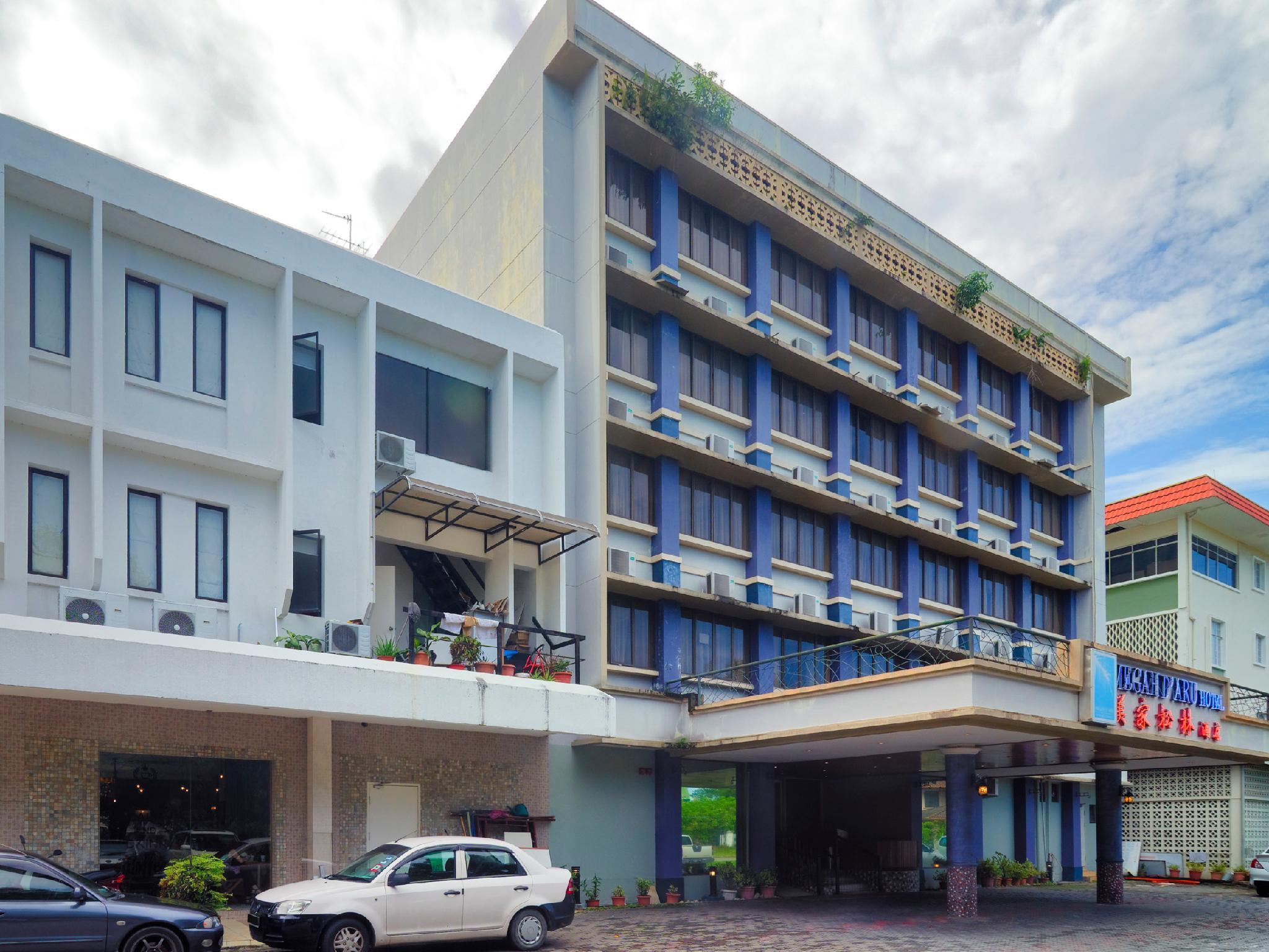 Megah D'Aru Hotel Кота Кинабалу Екстериор снимка